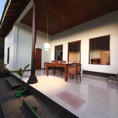 Sasak Lebung Home Сенггиги Экстерьер фото